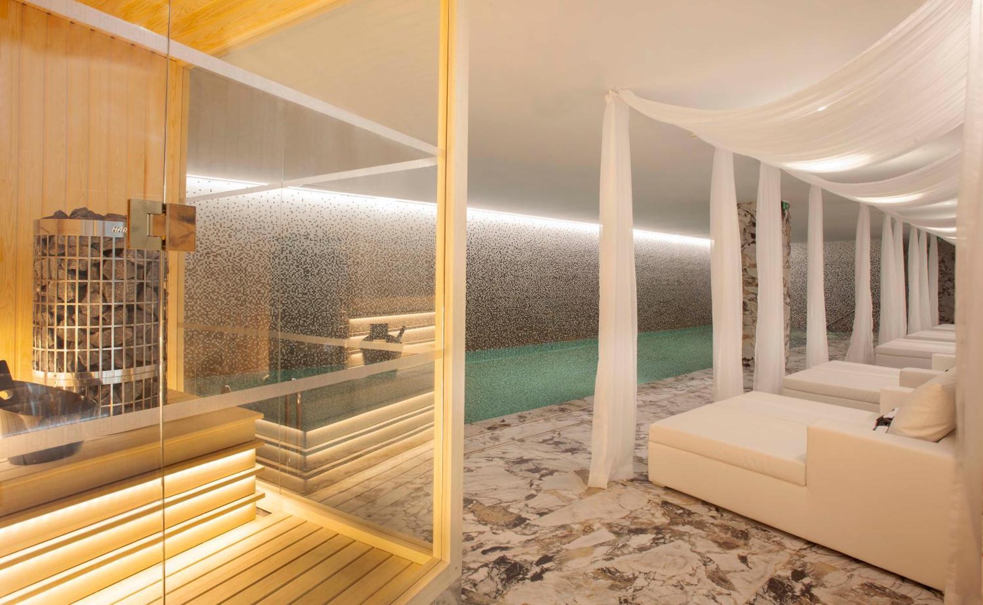 Wine & Books Porto Hotel Extérieur photo The spa at the hotel