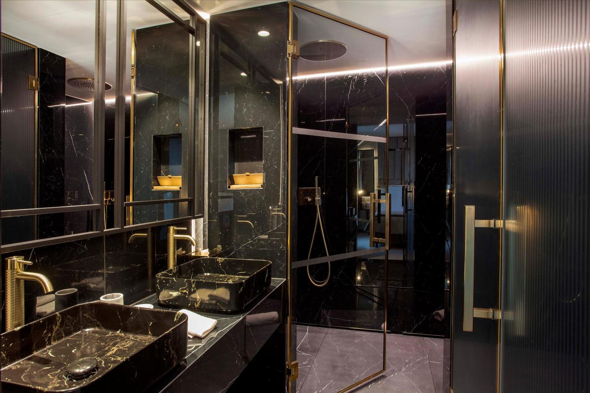 Wine & Books Porto Hotel Extérieur photo Bathroom